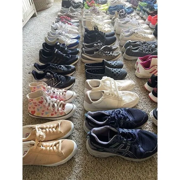 Wholesale Lot 10 Shoes Nike Adidas Vans ASICS Puma Sneakers Cleats Mixed sizes