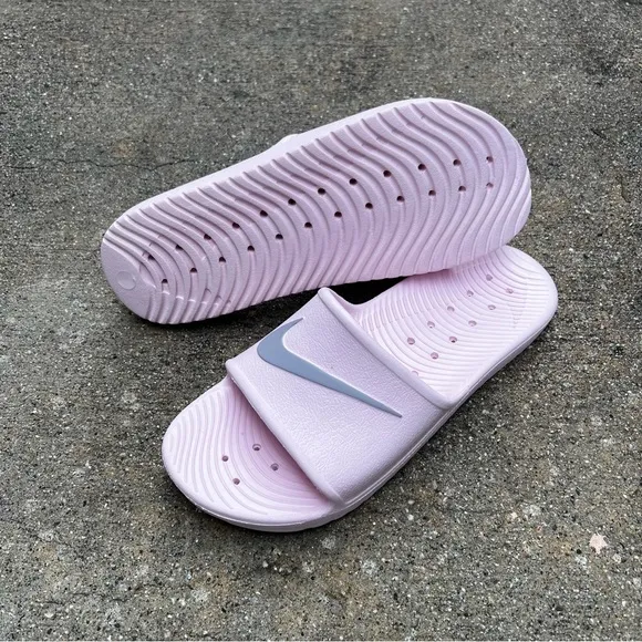 WMNS NIKE KAWA SHOWER SANDALSSWOOSH LIGHT BUBBLE GUM BABY PINKS WATER RUBBERS
