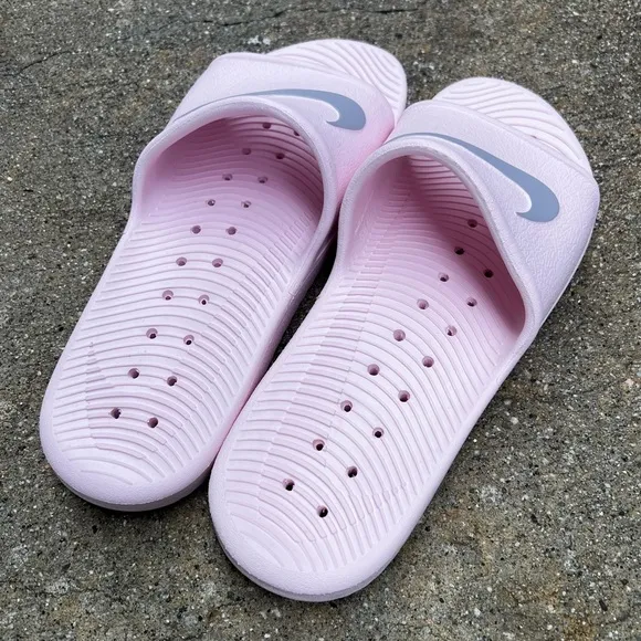 WMNS NIKE KAWA SHOWER SANDALSSWOOSH LIGHT BUBBLE GUM BABY PINKS WATER RUBBERS