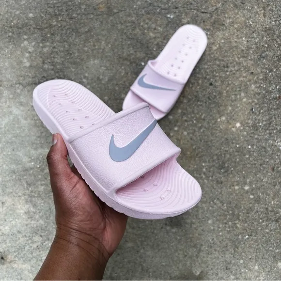 WMNS NIKE KAWA SHOWER SANDALSSWOOSH LIGHT BUBBLE GUM BABY PINKS WATER RUBBERS