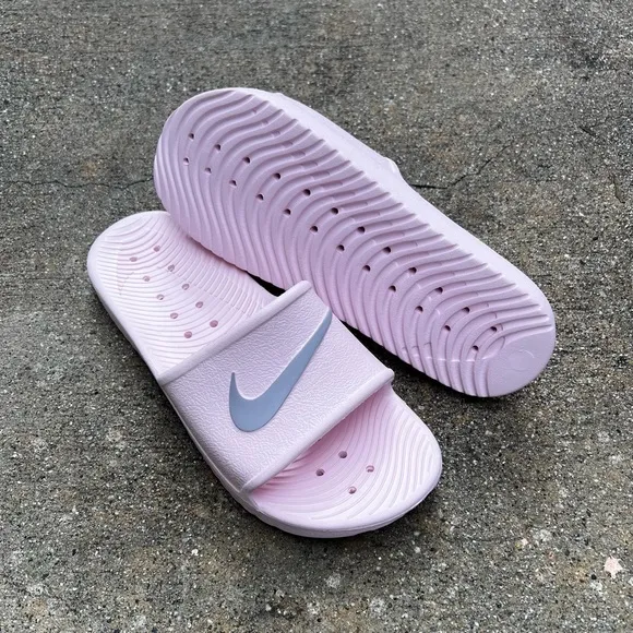 WMNS NIKE KAWA SHOWER SANDALSSWOOSH LIGHT BUBBLE GUM BABY PINKS WATER RUBBERS