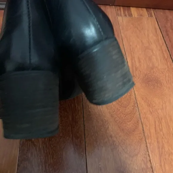 Women leather boots