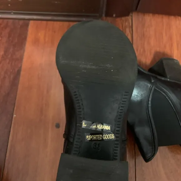 Women leather boots