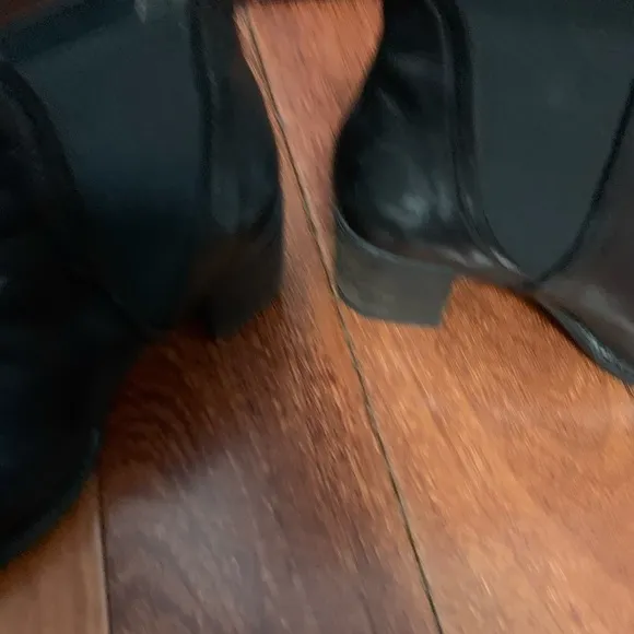 Women leather boots