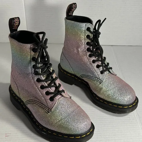 Women's Dr. Martens size 6 New boots