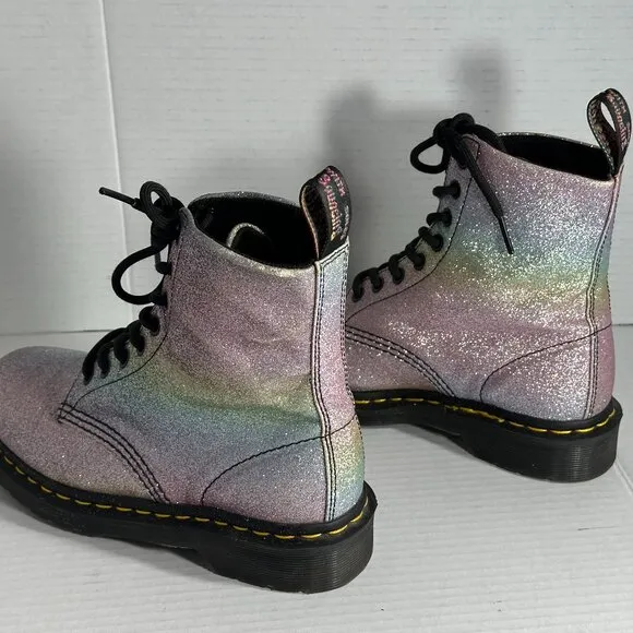 Women's Dr. Martens size 6 New boots