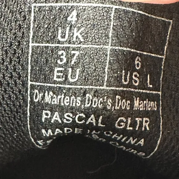 Women's Dr. Martens size 6 New boots