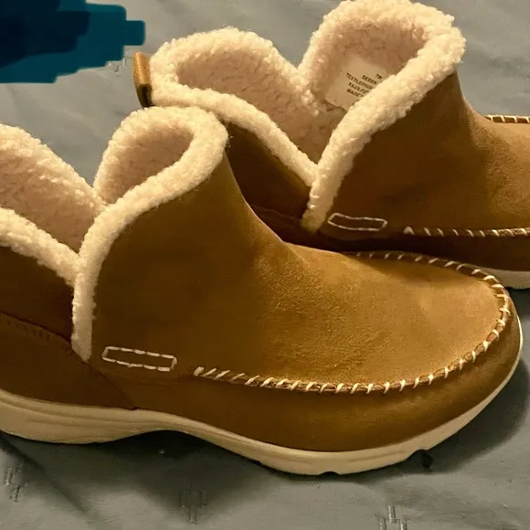 Women's Easy Spirit Bennet Comfort Tan Suede Ankle Boot 7W