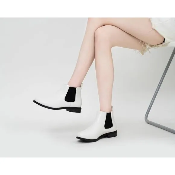Women's Fall Flat Chelsea Boots White Polyurethane Comfortable Short Ankle Boots