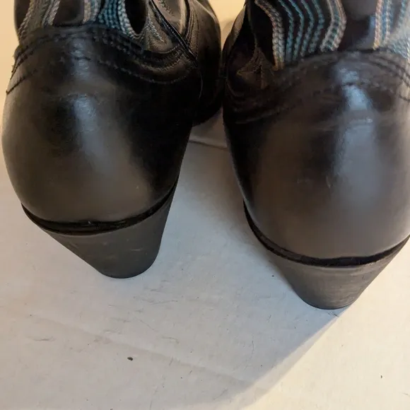 WOMENS LAREDO BLACK BOOT WESTERN 🤠 COWBOY COWGIRL BOOTS SIZE 8 NICE