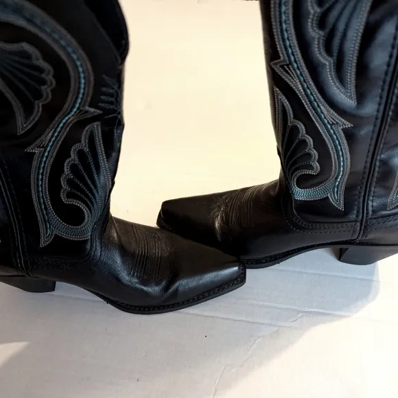 WOMENS LAREDO BLACK BOOT WESTERN 🤠 COWBOY COWGIRL BOOTS SIZE 8 NICE