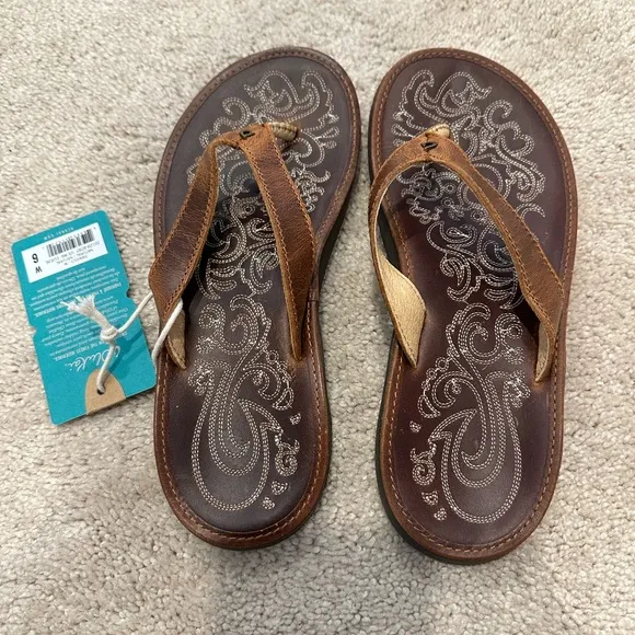 Women's OluKai® Paniolo brown flip flop Sandals size 6 NWT