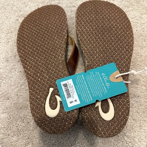 Women's OluKai® Paniolo brown flip flop Sandals size 6 NWT