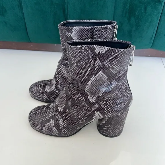Women's Snakeskin Ankle Boots
