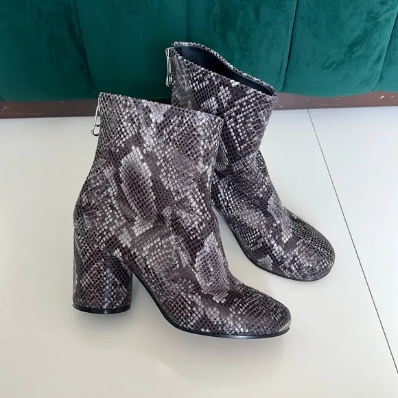 Women's Snakeskin Ankle Boots