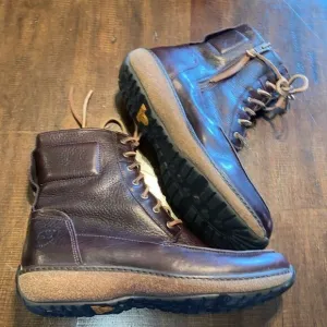 Women’s Timberland boots lace up waterproof size 8.5