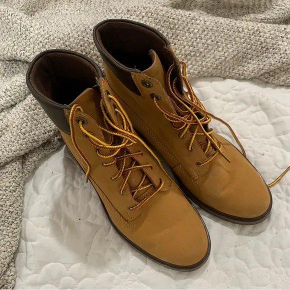 Women’s Timberland Boots size 6.5