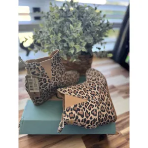 Women's TOMS Leopard Print Ankle Boots Size 7