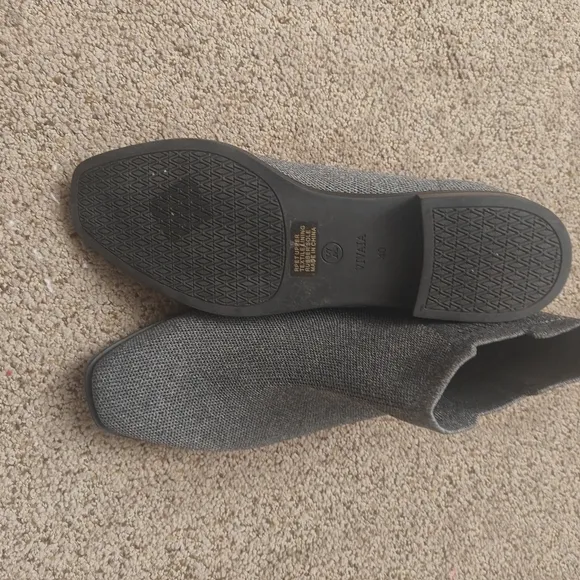 Women's VIVAIA Ryan Slip-on Women's Ankle Boots | gray | Sz: 40 EU - 9.5 US