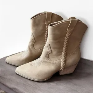 Women’s Western Cowboy Booties Size 8 Tan Ankle Bootie Dolce Vita
