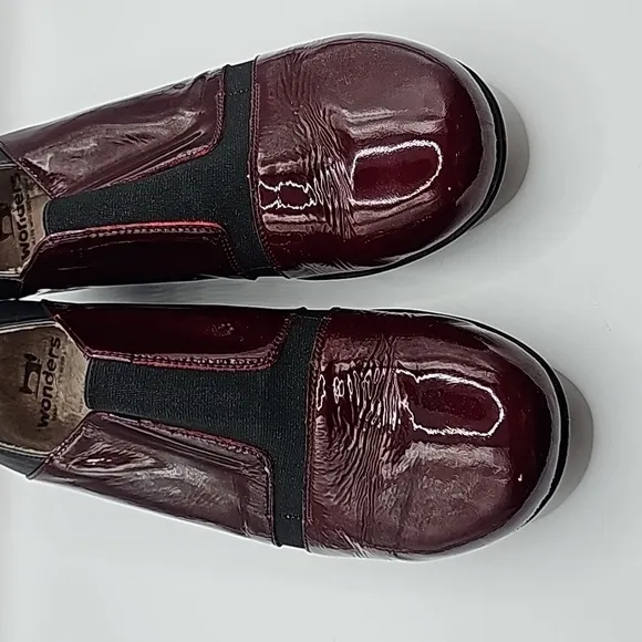 Wonders burgundy and black wedge slip on shoes size 42 European