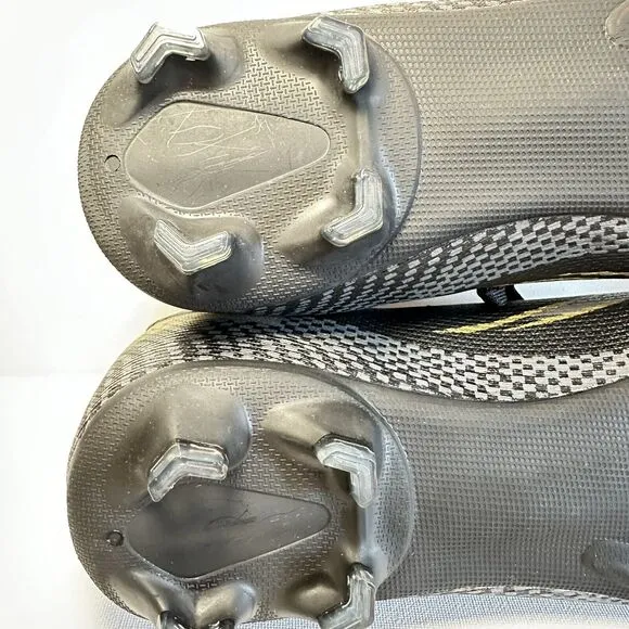 YEFDG Men Soccer Boots Size 44/ Us 10 Football Shoes Cleats‎ Spike Shoes