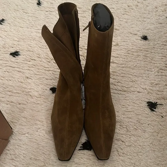 Zara 7.5 (38) Split Leather Ankle Suede Kitten Heeled Ankle Boots. Gorgeous! NWT