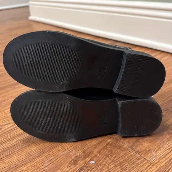 ZARA ankle boots (about a ladies size 5)