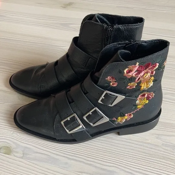 Zara Embroidered Floral Leather Boots