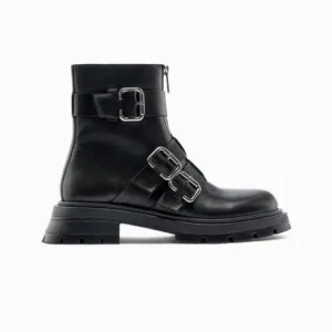 ZARA low heeled Leather ankle boots with buckles