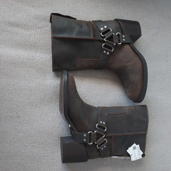 Zara Wide Heeled Leather Ankle boots with Removable Buckle Sz-9