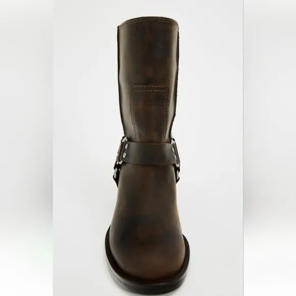 Zara Wide Heeled Leather Ankle boots with Removable Buckle Sz-9