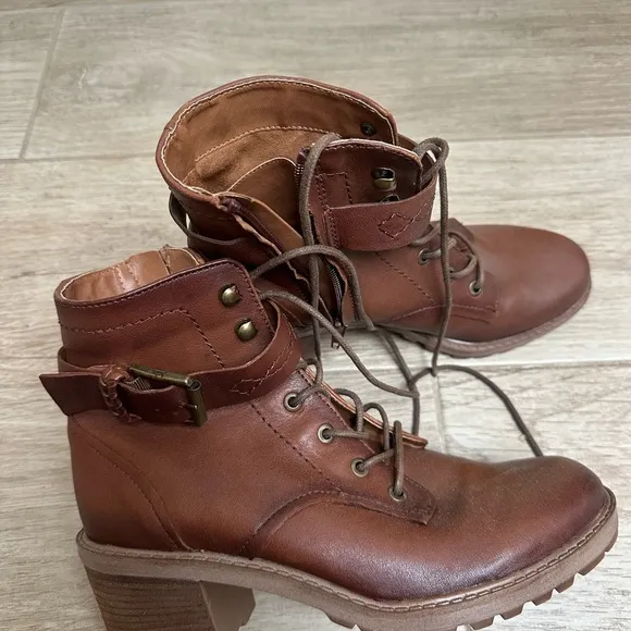 Zodiac Women's Brown Leather Ankle Boots